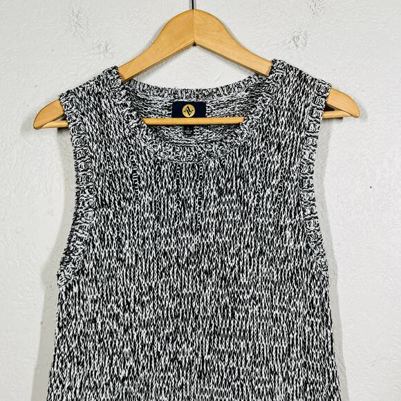 Adrienne Vitadini Open Knit Sleeveless Top Sweater Scoop Neck Casual - L - Picture 2 of 4